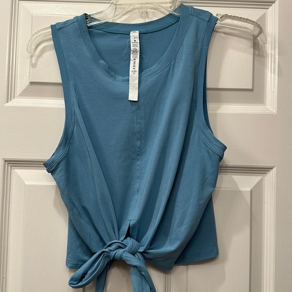 lululemon tie from cropped tank